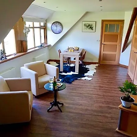 Bed & Breakfast De Gouwe Plek Hoogwoud