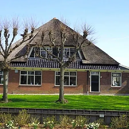 Bed & Breakfast De Gouwe Plek Hoogwoud