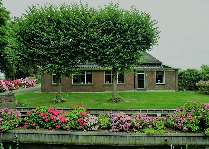 De Gouwe Plek Hoogwoud